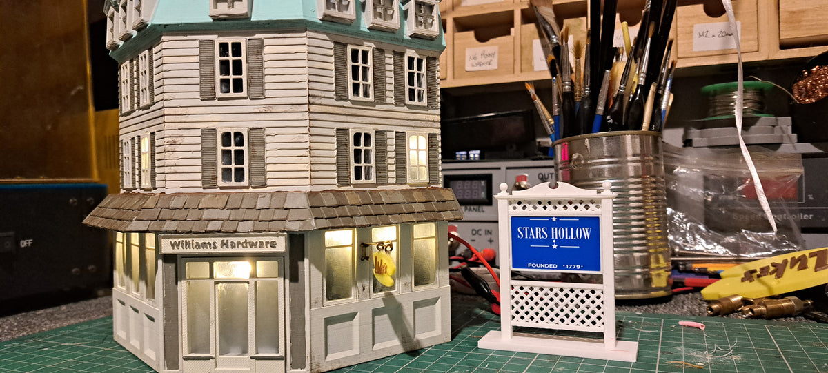 Gilmore Girls inspired Luke's Diner model