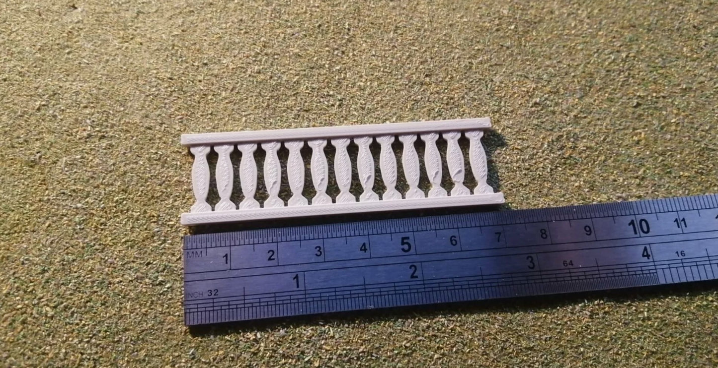 1/48th Scale Fairground Spindle Fence